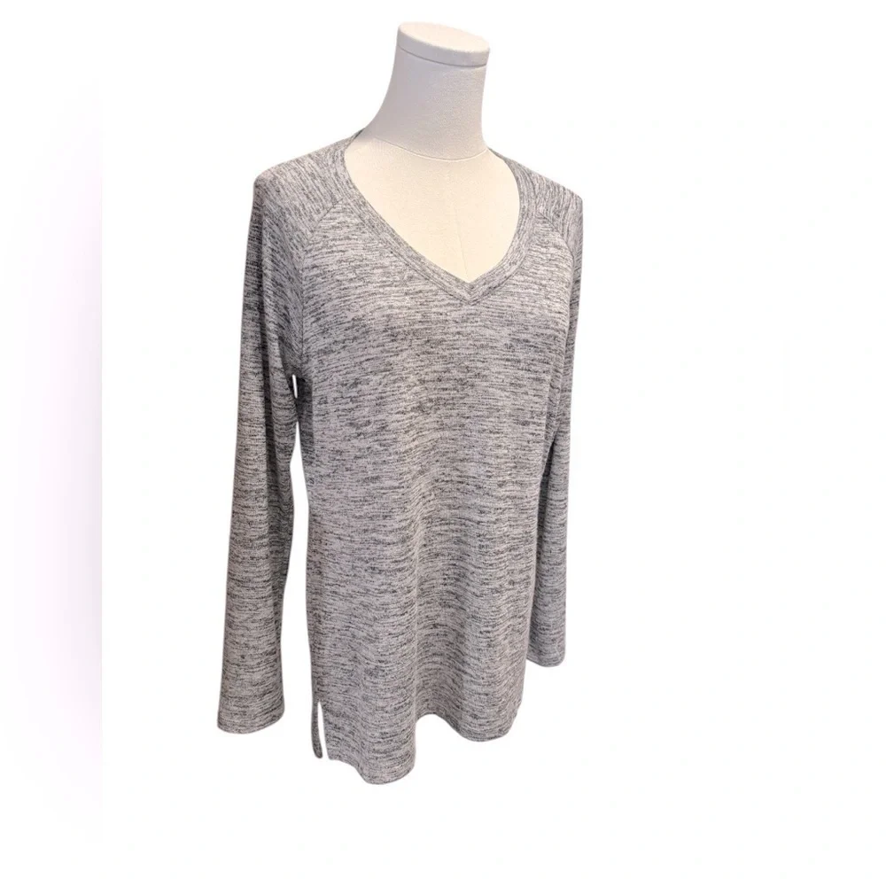 Banana Republic V-neck Black White Marled Lightweight Womens Sweater Small